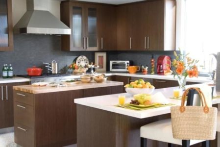 Коричневая кухня