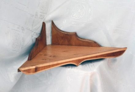 Угловые полки для икон